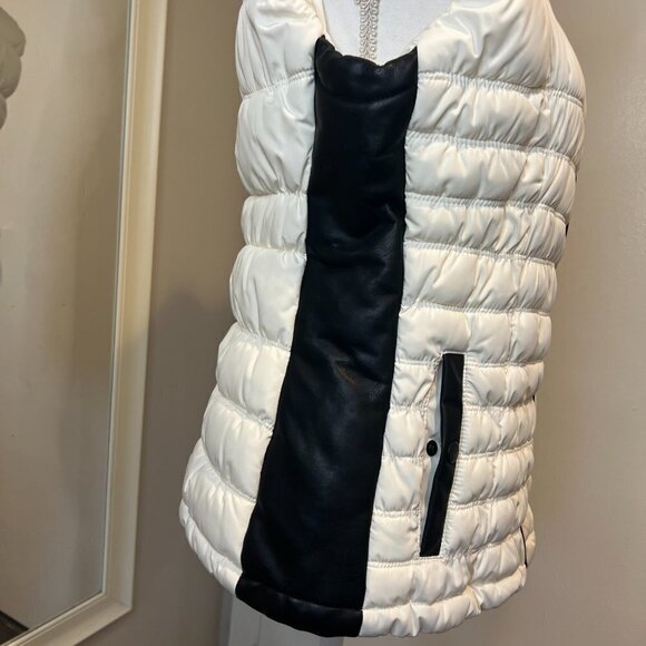 NWT Marc New York White with Black Faux leather paneled Zip Vest, Size Small - Picture 7 of 12
